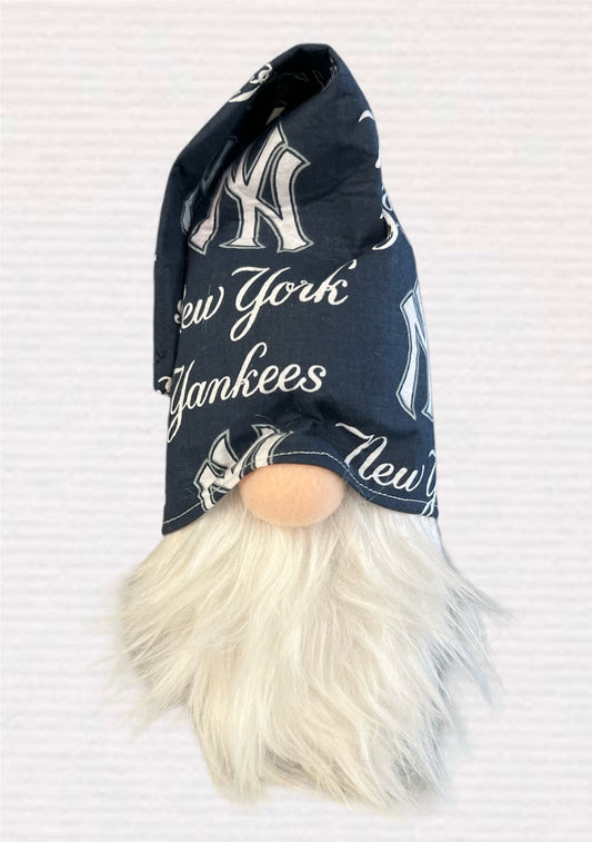 New York Yankees gnome
